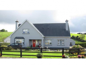 Derghaven B&B, Hostel & Self Catering